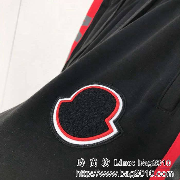 MONCLER蒙口 X Valen聯名款 18秋冬新款 蒙口大logo裝飾衛褲 ydi1182